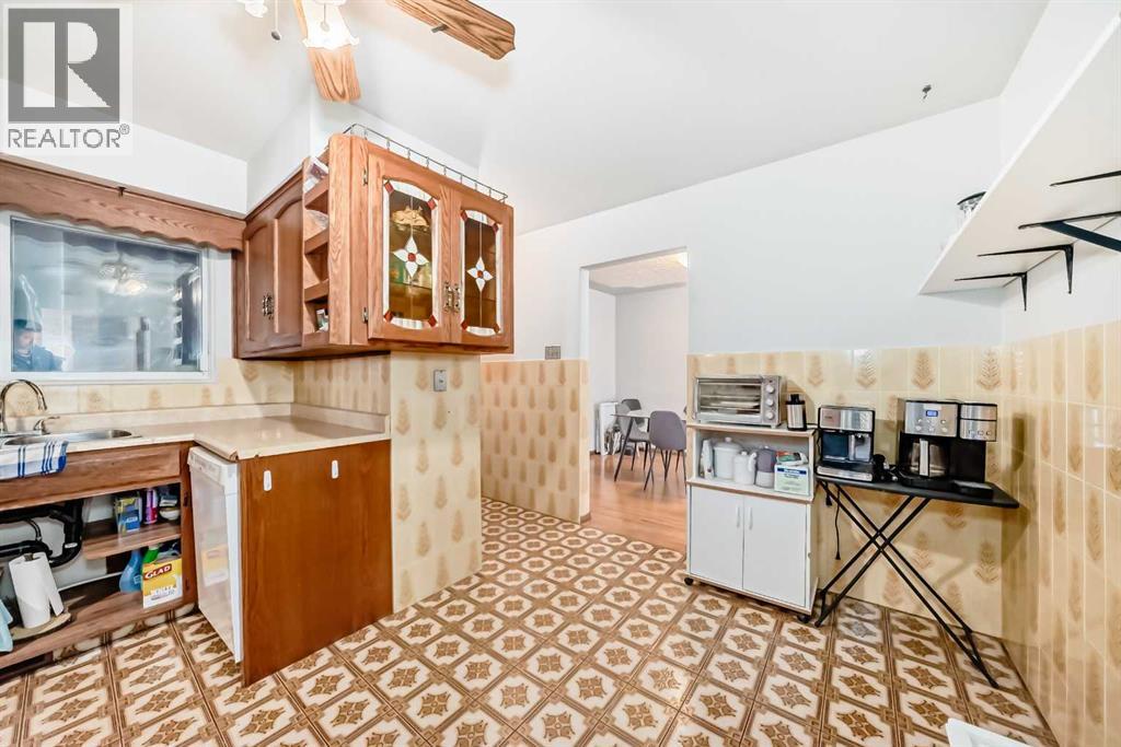 31 Fenton Road Se Property Photo 10