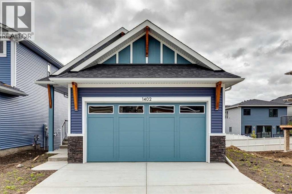 1402 Bayview Crescent Sw Property Photo 2