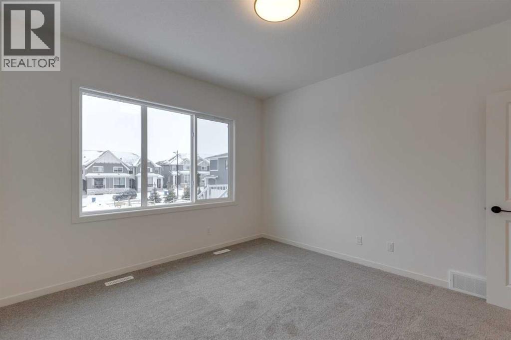 1402 Bayview Crescent Sw Property Photo 23