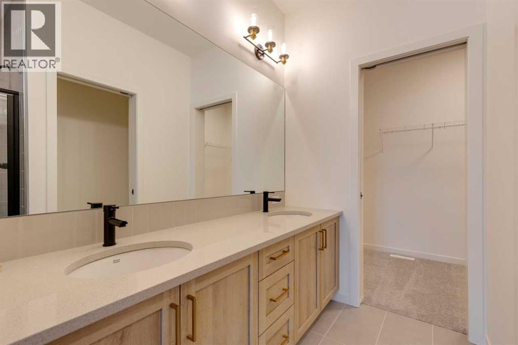 1402 Bayview Crescent Sw Property Photo 25