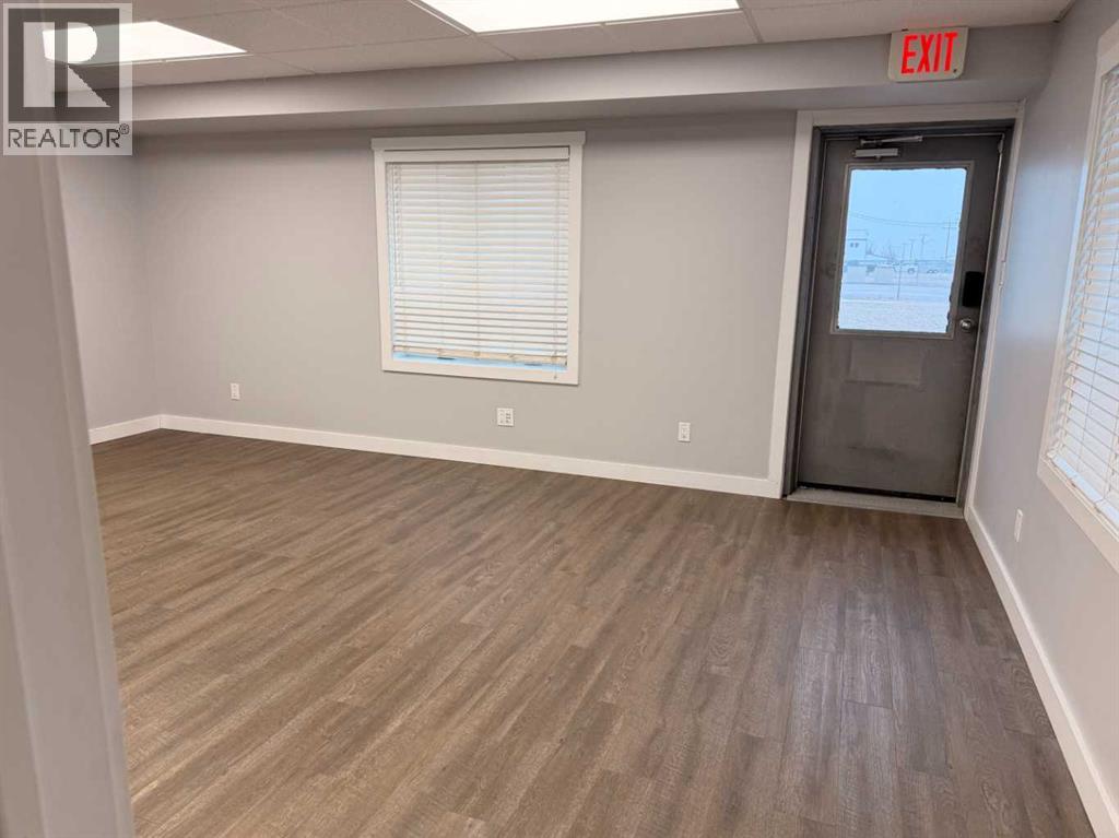 5311 64 Avenue Property Photo 5