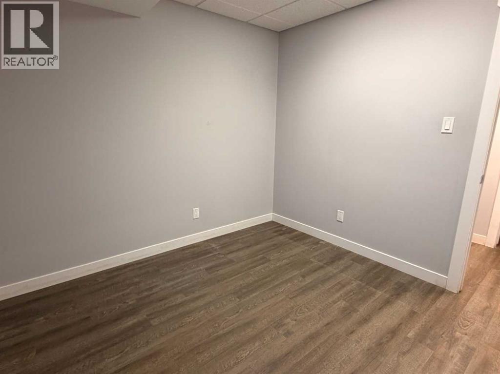 5311 64 Avenue Property Photo 11