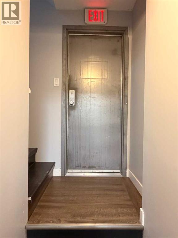 5311 64 Avenue Property Photo 16
