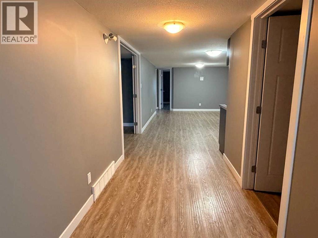 5311 64 Avenue Property Photo 17