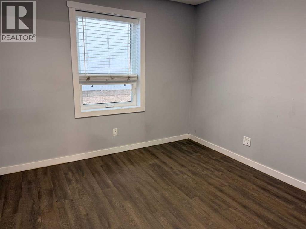 5311 64 Avenue Property Photo 26