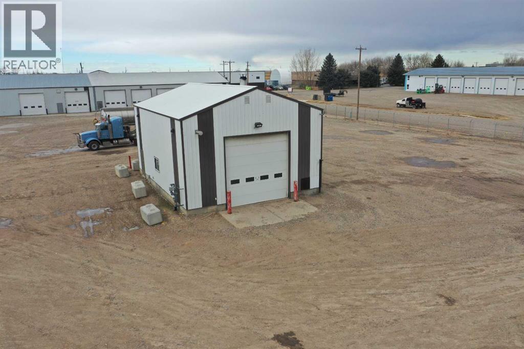 5311 64 Avenue Property Photo 32