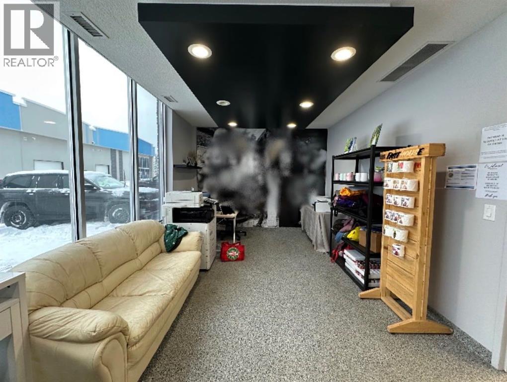 10920 84 Property Photo 4