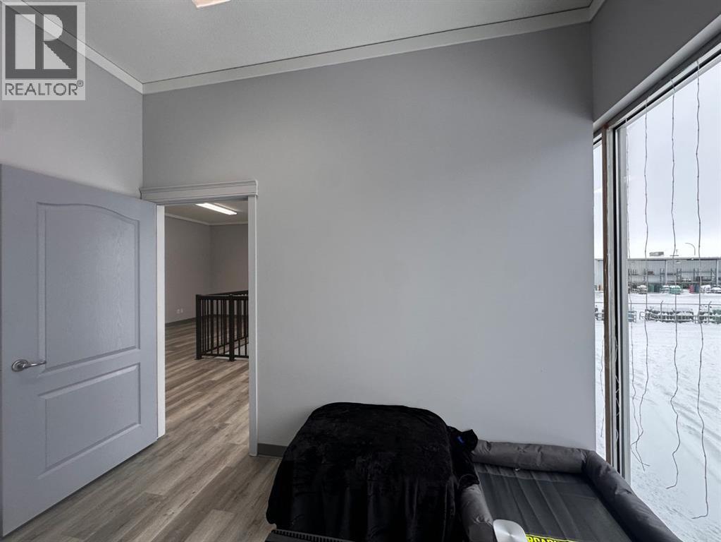 10920 84 Property Photo 9