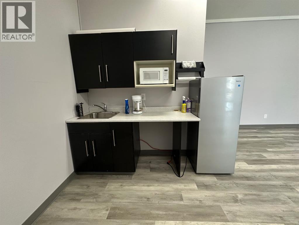 10920 84 Property Photo 13
