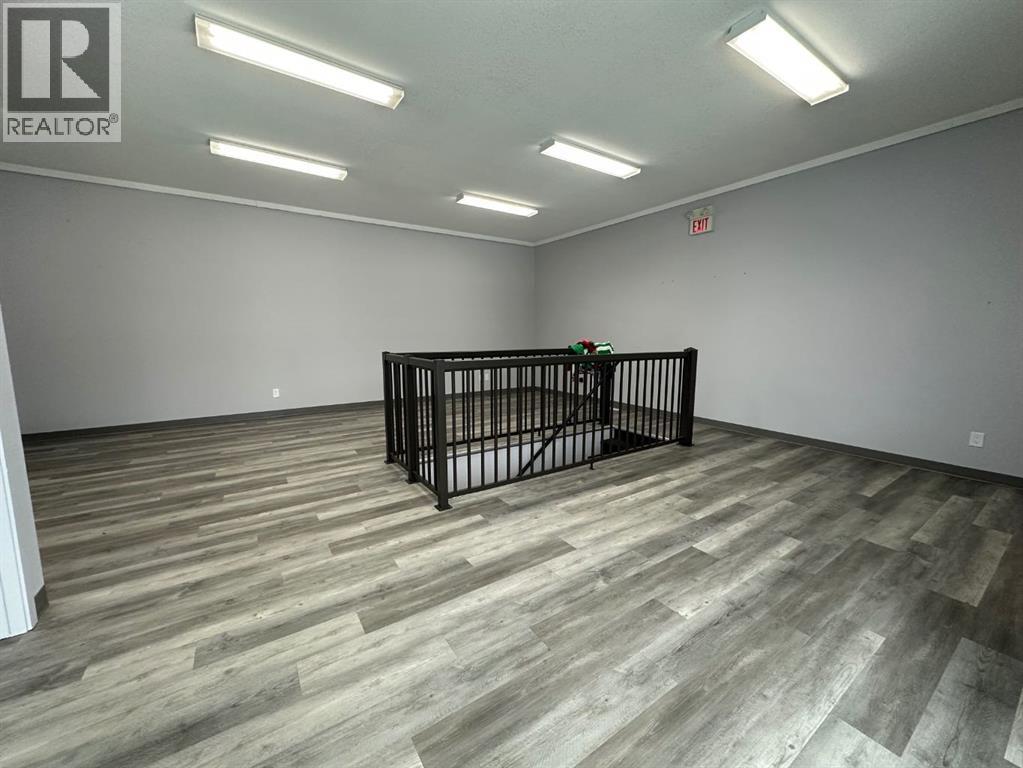 10920 84 Property Photo 14