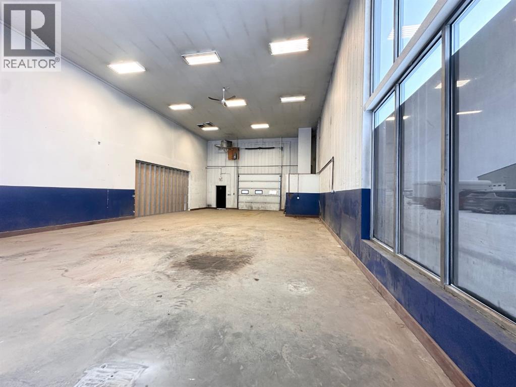 10920 84 Property Photo 4
