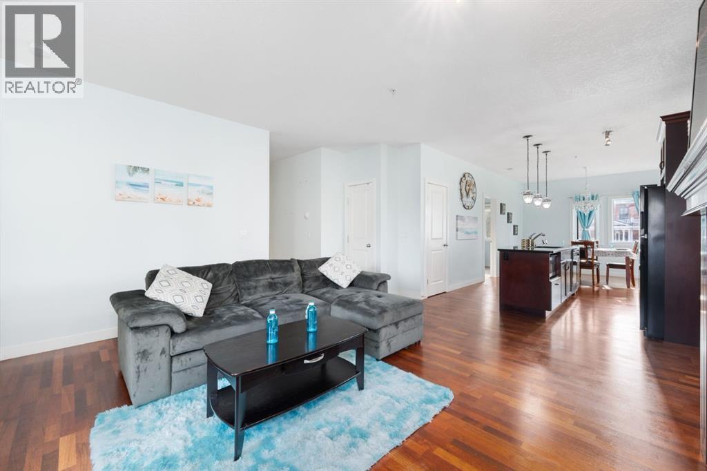 1828 14 Street Southwest Property Photo 2