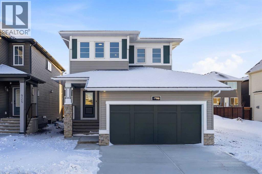 921 Chinook Winds Meadow SW