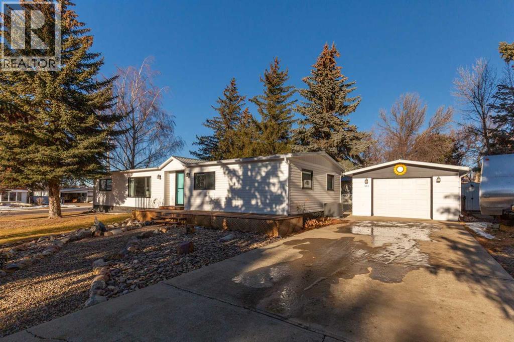101 6 Avenue Ne Property Photo 1