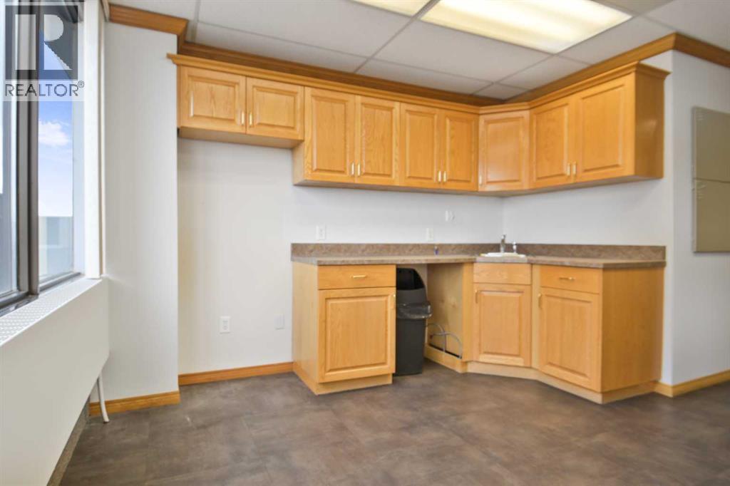 9835 101 Avenue Property Photo 9