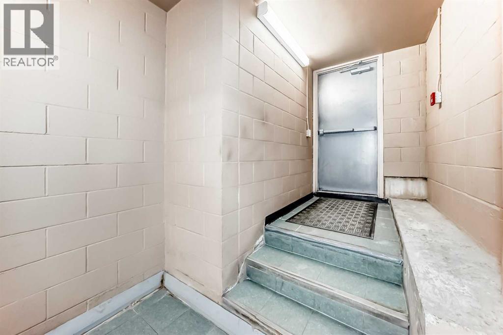 1015 Centre Street Northwest Property Photo 32