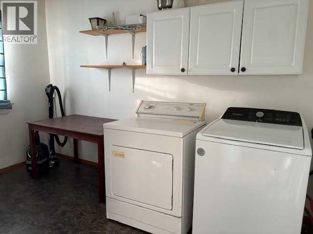 4919 49 Street Property Photo 12