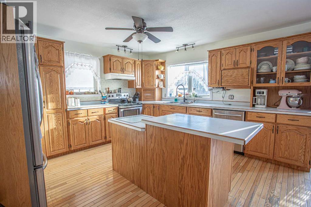 109531 Range Road 175 Property Photo 6