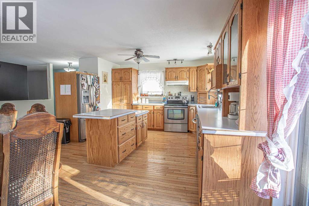 109531 Range Road 175 Property Photo 7