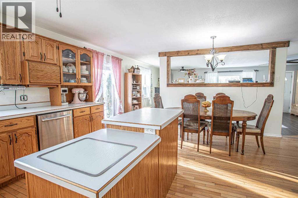 109531 Range Road 175 Property Photo 11