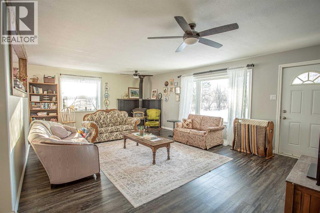 109531 Range Road 175 Property Photo 13