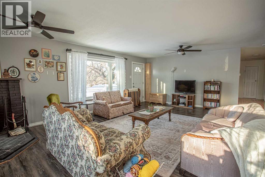 109531 Range Road 175 Property Photo 16