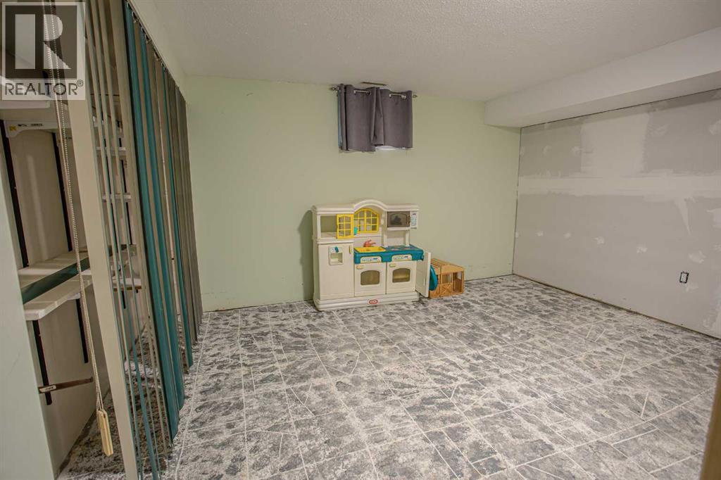 109531 Range Road 175 Property Photo 27
