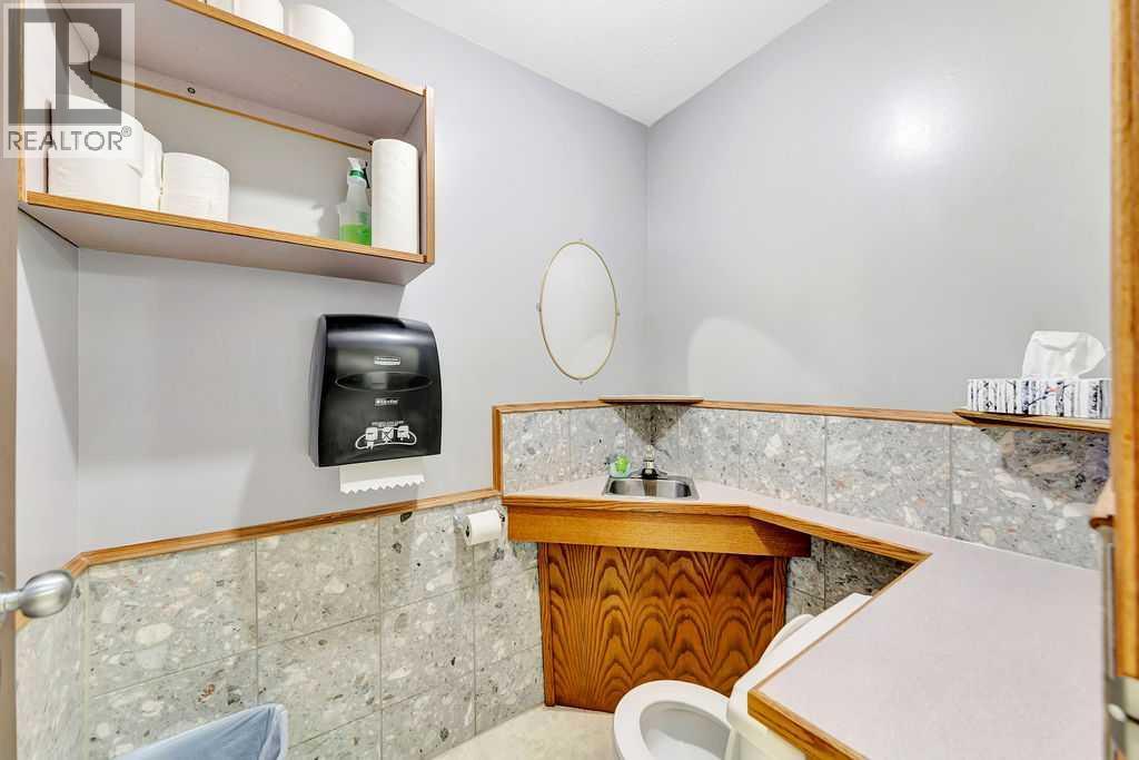 5034 51 Avenue Property Photo 25