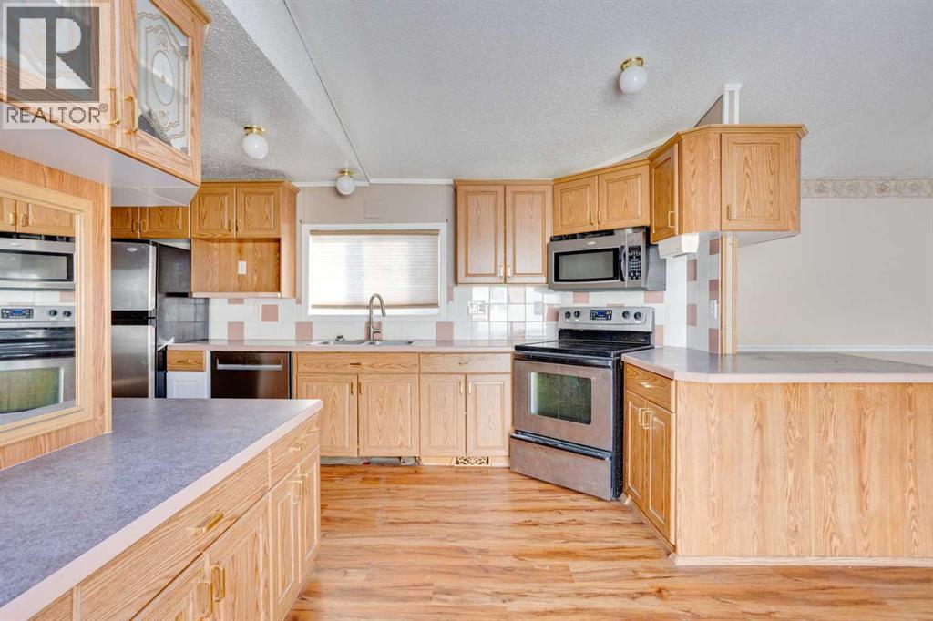 172 Clausen Crescent Property Photo 10