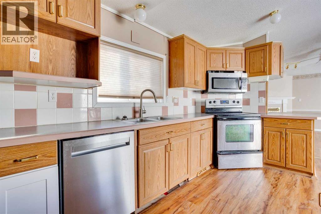 172 Clausen Crescent Property Photo 13