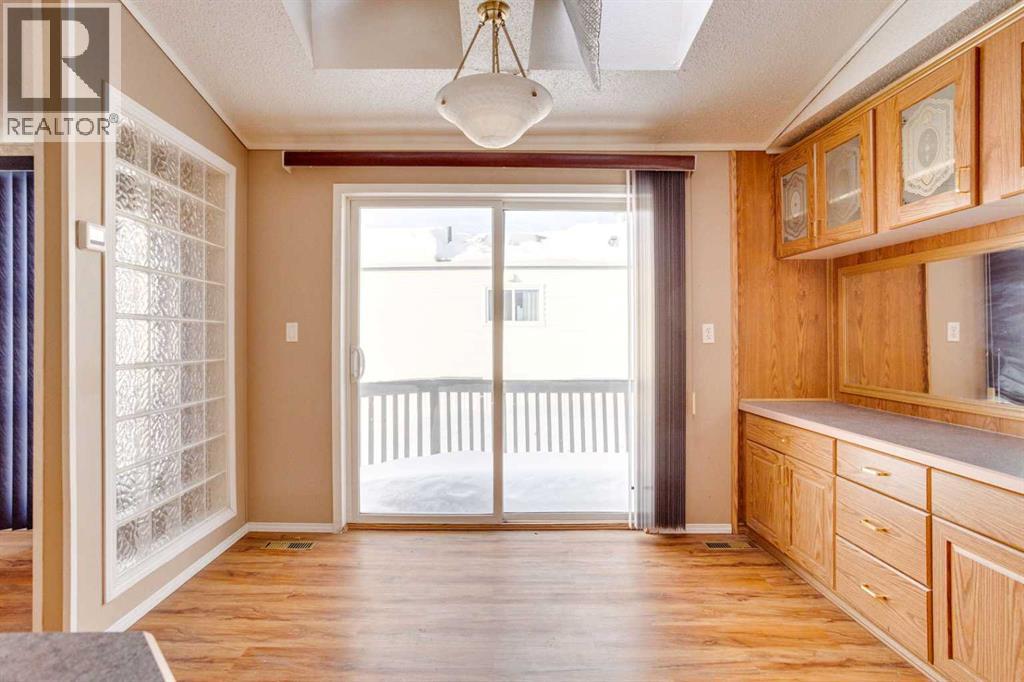 172 Clausen Crescent Property Photo 14