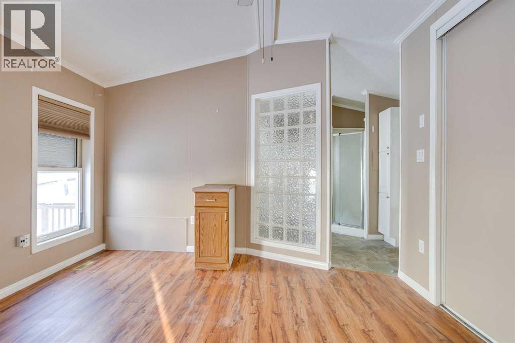 172 Clausen Crescent Property Photo 17