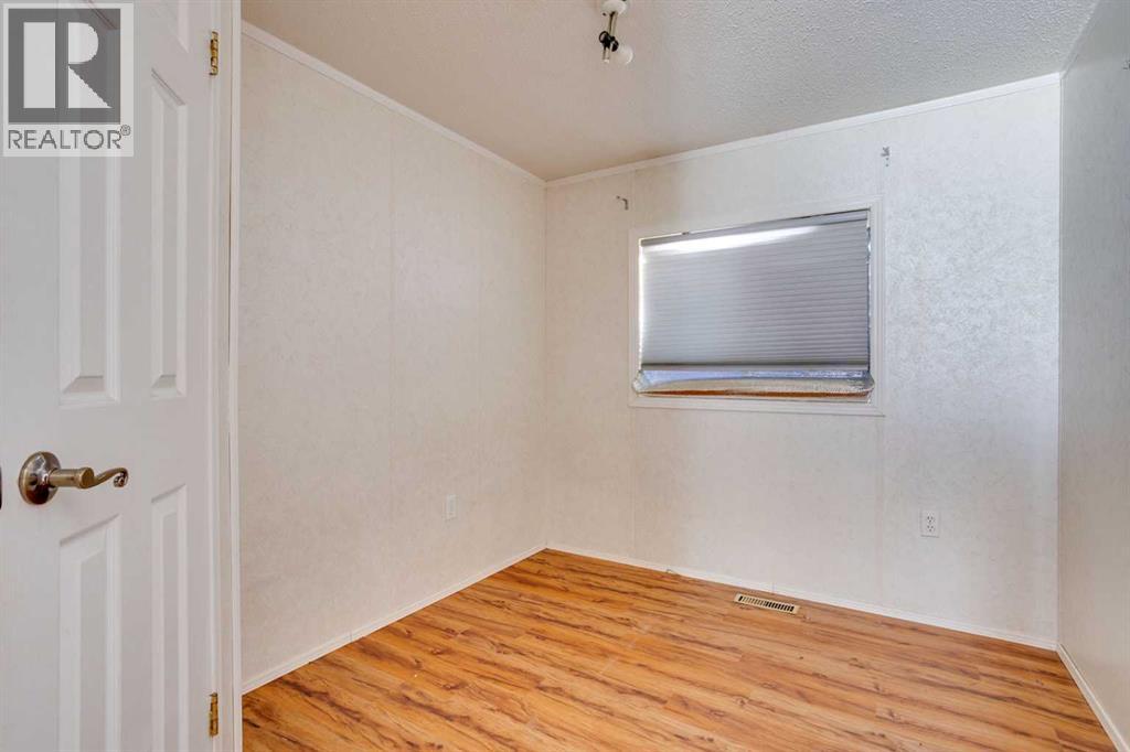 172 Clausen Crescent Property Photo 22