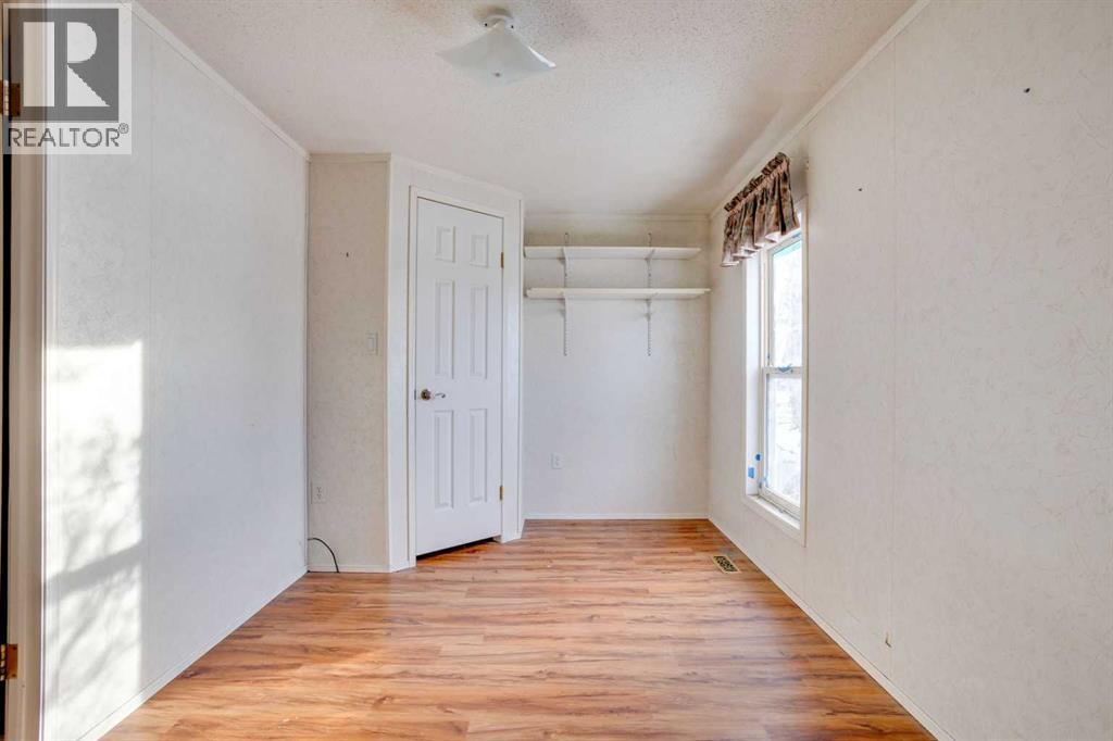 172 Clausen Crescent Property Photo 24