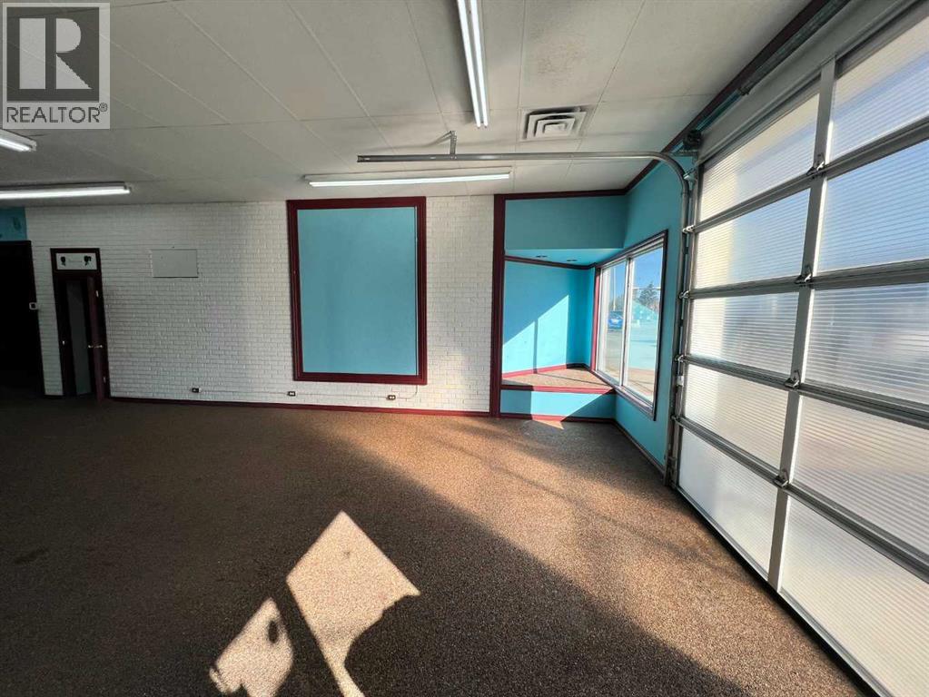 5804 50 Avenue Property Photo 11