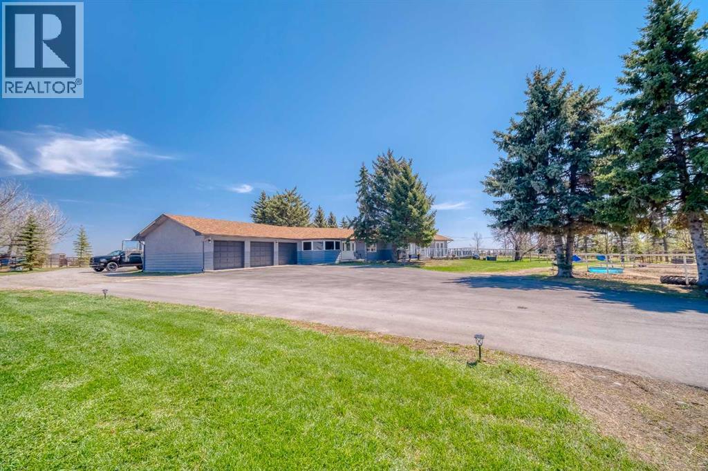 354142 48 Street E Property Photo 2