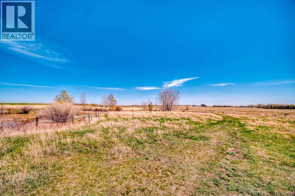 354142 48 Street E Property Photo 23