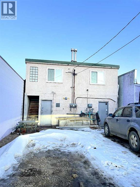 5044 50 Street Property Photo 11