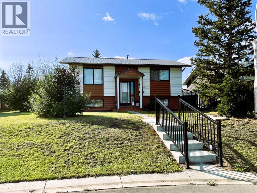 4516 45 Street Property Photo 1