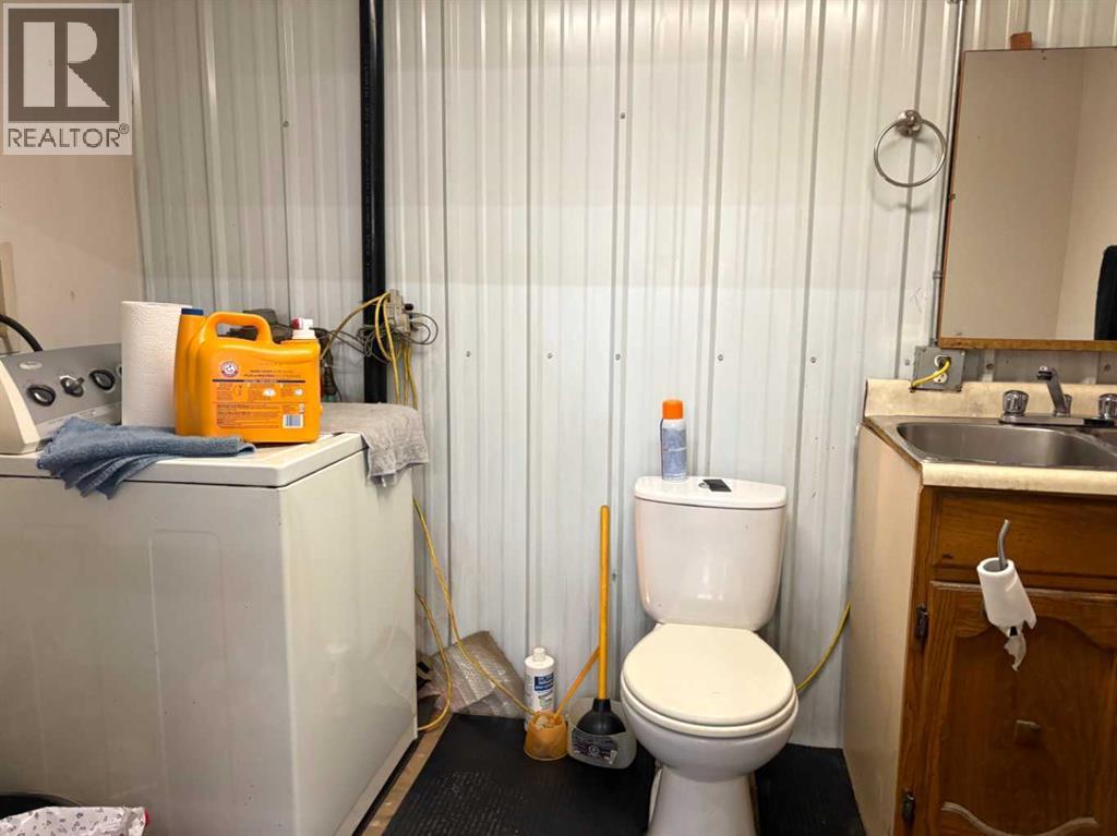 5101 49 Avenue Property Photo 9
