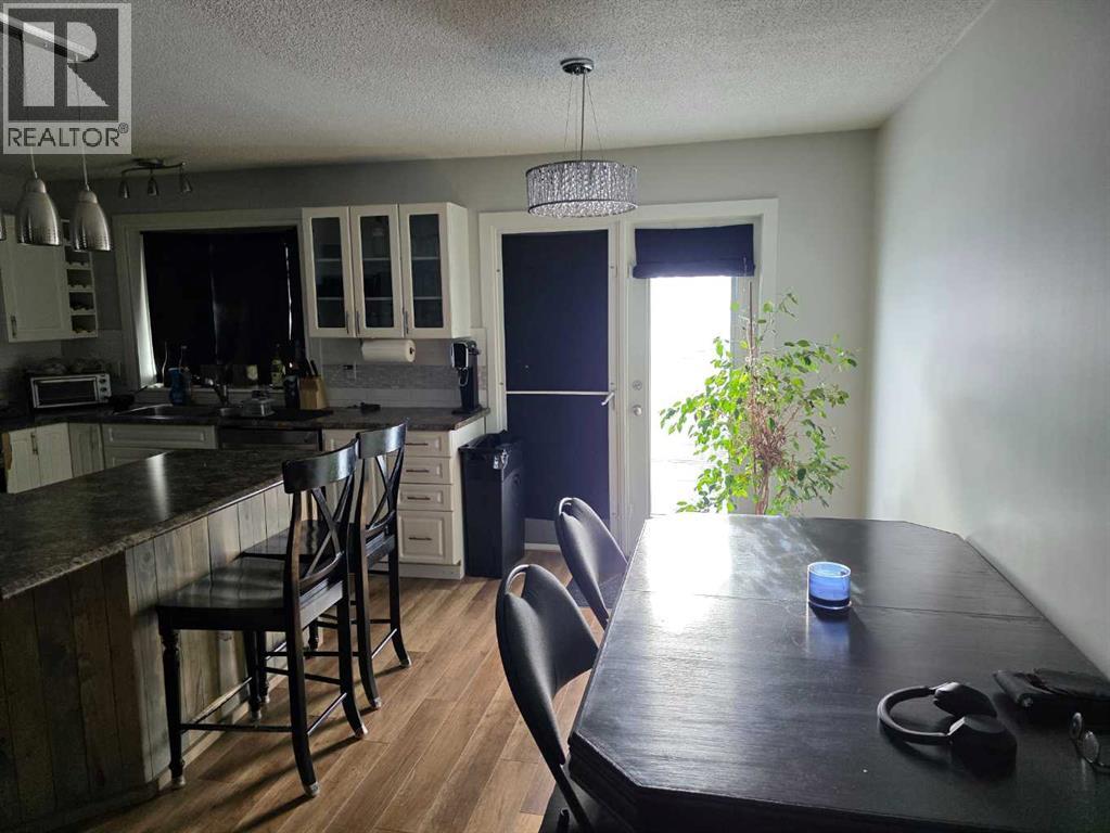 10853 99 Avenue Property Photo 7