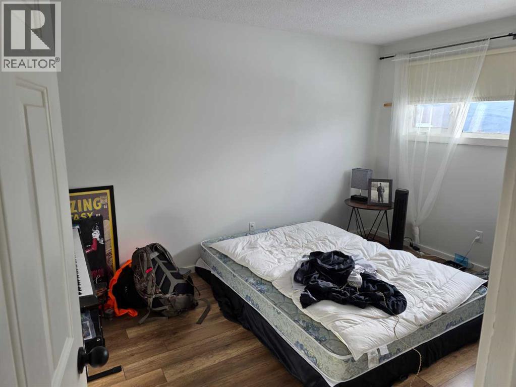 10853 99 Avenue Property Photo 9