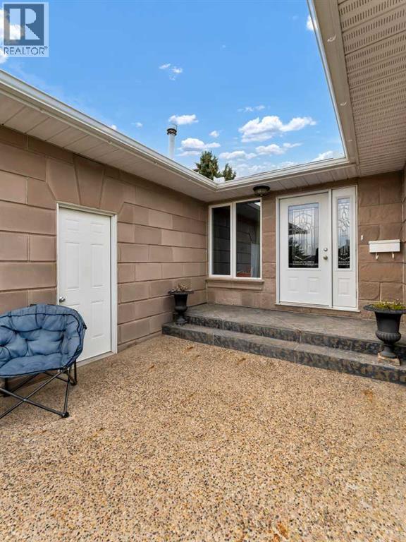 2508 12 Avenue Se Property Photo 5