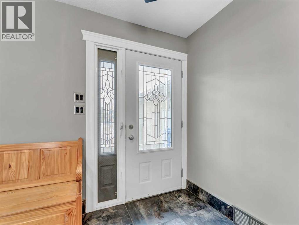 2508 12 Avenue Se Property Photo 6
