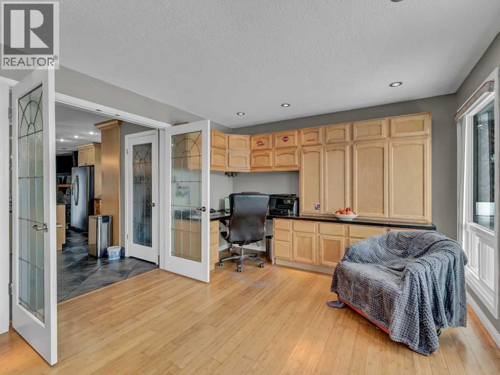 2508 12 Avenue Se Property Photo 18