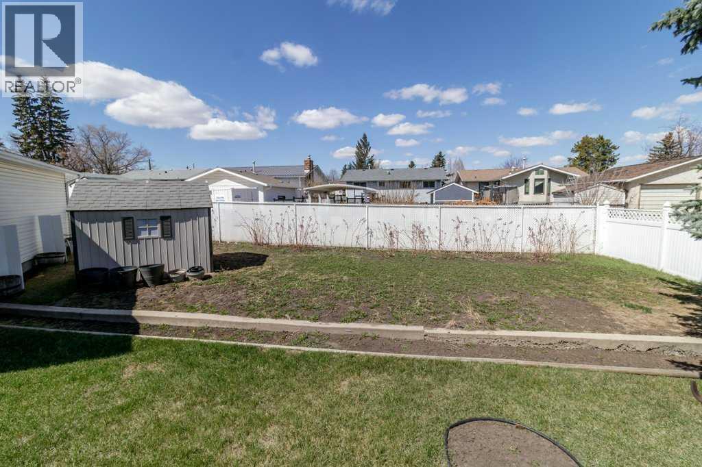 40 Neal Close Property Photo 21