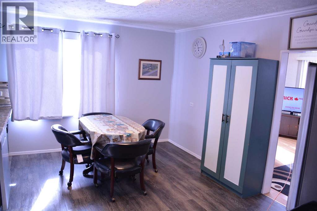81573 Hwy 2 Property Photo 14