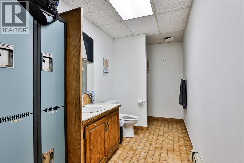 655 Charlotte Street S Property Photo 17