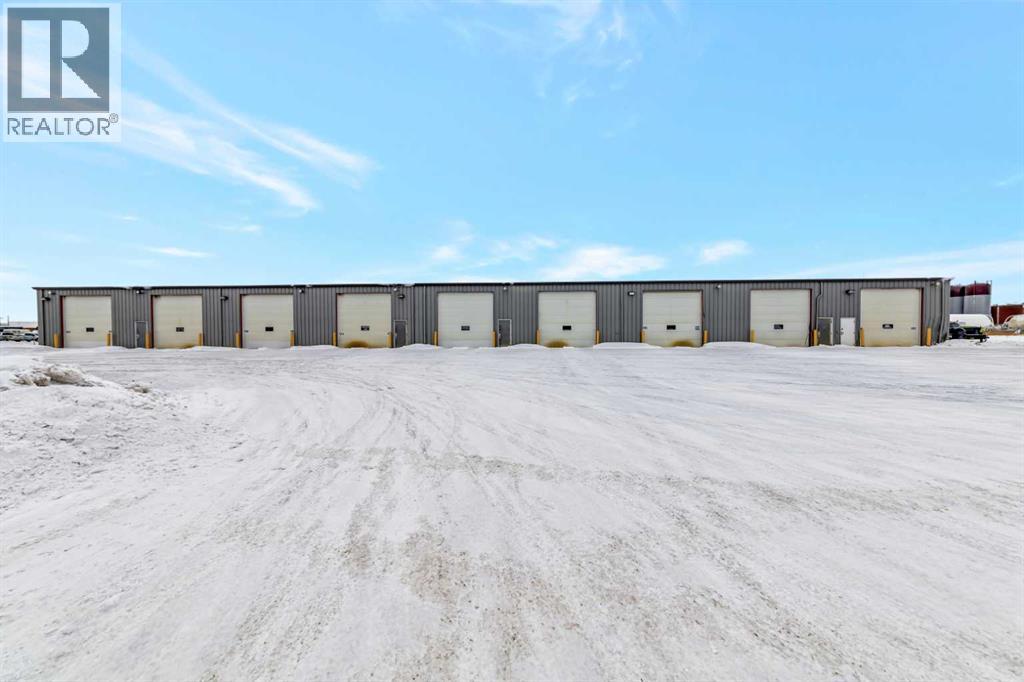 5202 65 Street Property Photo 10