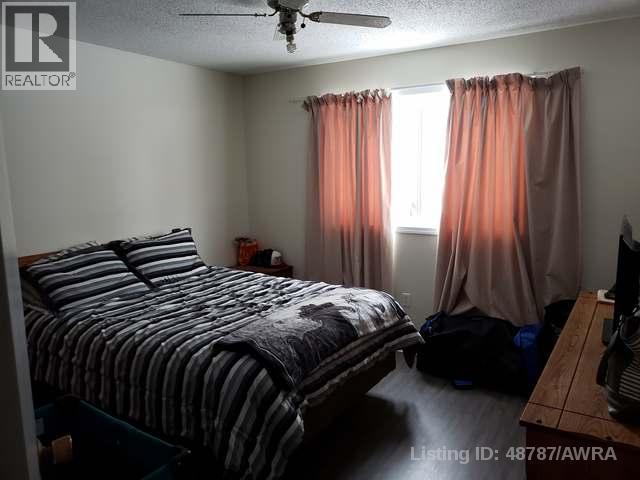 10850 98 Ave Property Photo 11